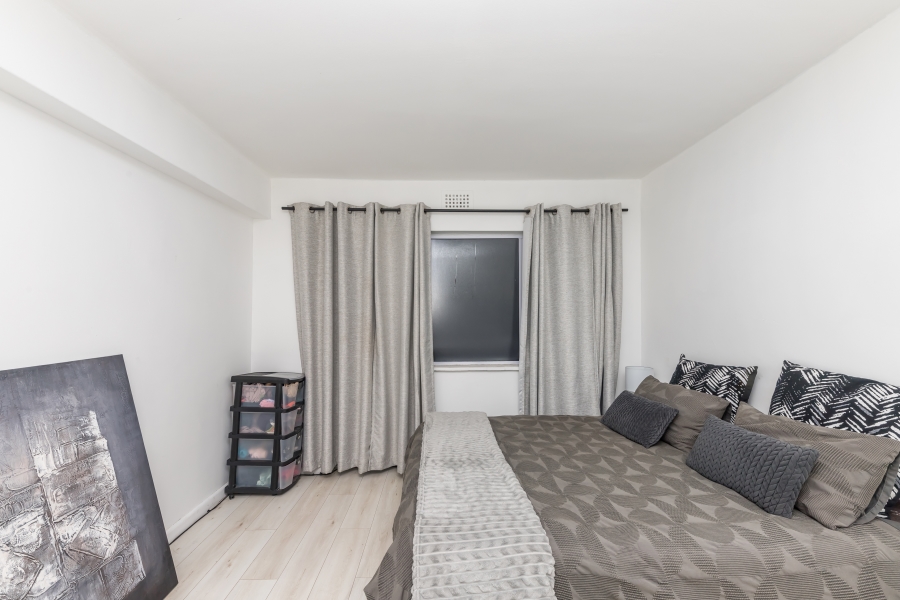 2 Bedroom Property for Sale in Woodstock Western Cape